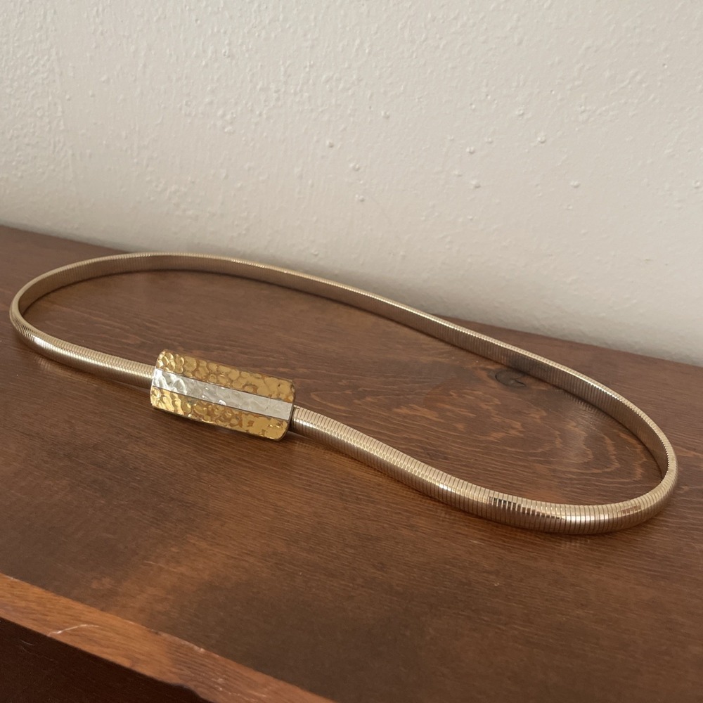 Vintage Gold Tone Omega Chain‎ Stretch Metal Belt 29" Long S/M Hammered Buckle